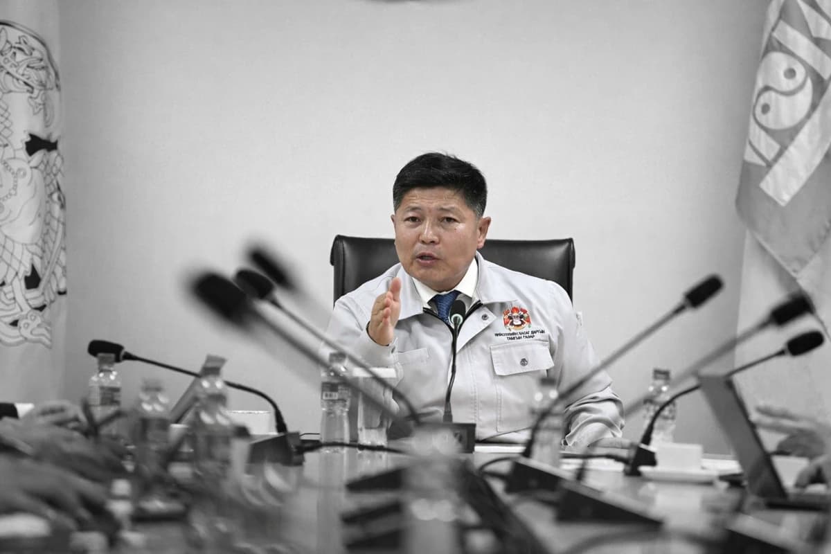 Хотын даргын хориотой сурталчилгаа ба Х.Нямбаатар хятад машины пиарчин болов!