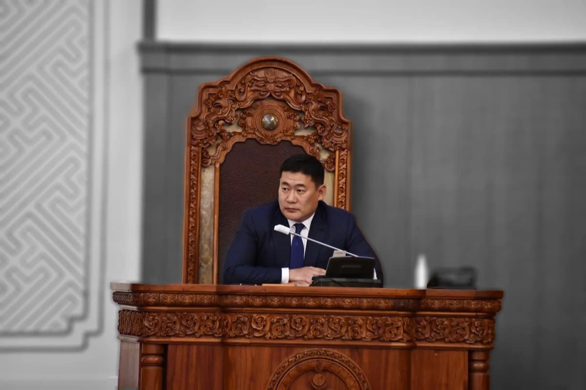 Л.Оюун-Эрдэнийн 10 их наядын употизм!