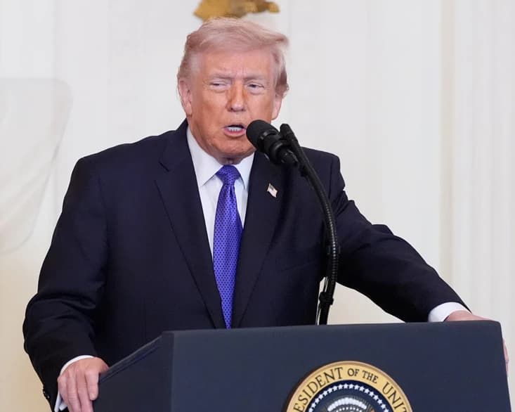 Цэргийн ажиллагаа ба "Цагаан ордны бүжгийн танхим"