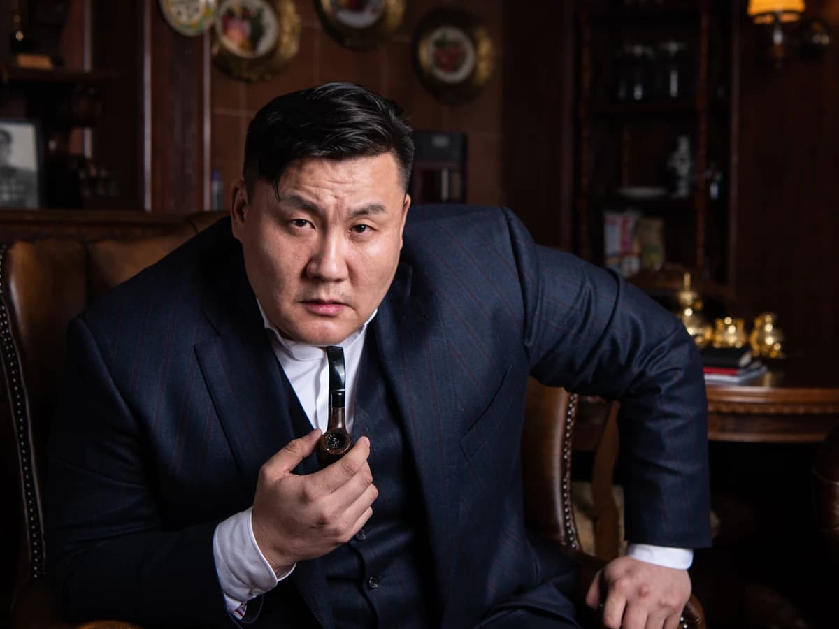 Херопаганда: Юу тарина, түүнийгээ хураана!