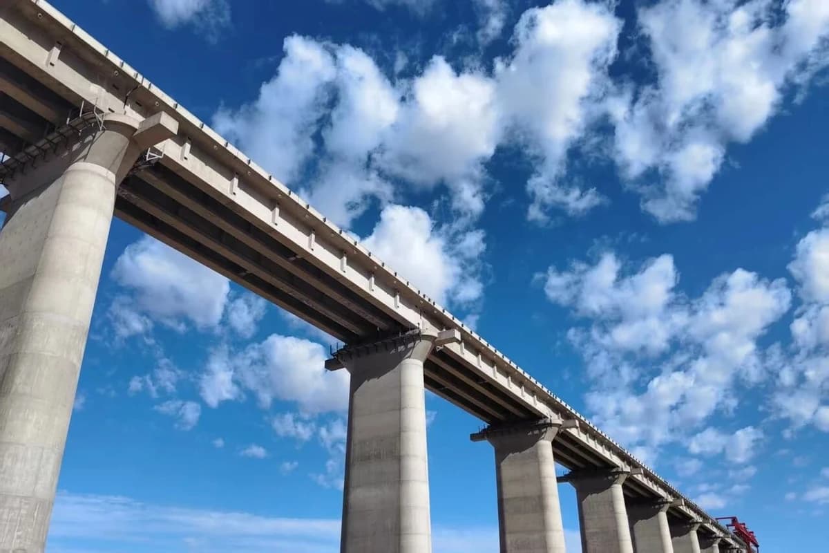 Mongolia-China cross-border rail project 33% complete, set for Apr 2027 launch