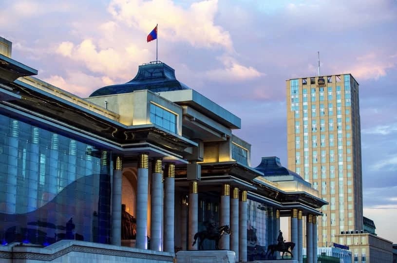 Манай төрийн фашист шинж