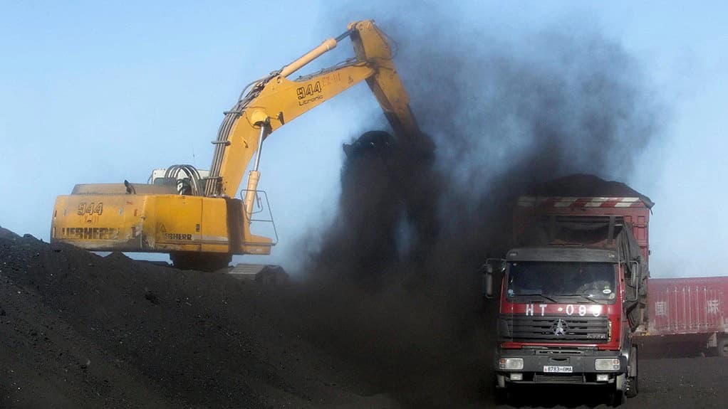 Mongolia's coal shipments to China surge 61% in April, overtaking Indonesia