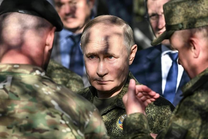 НАТО-гийн хилийн дагуух Путины ЗЭВСЭГЛЭЛ ба ЗАНАЛХИЙЛЭЛ