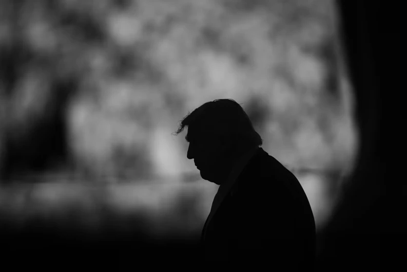 Трамп: Ирантай хийх хэлэлцээг үргэлжлүүлнэ